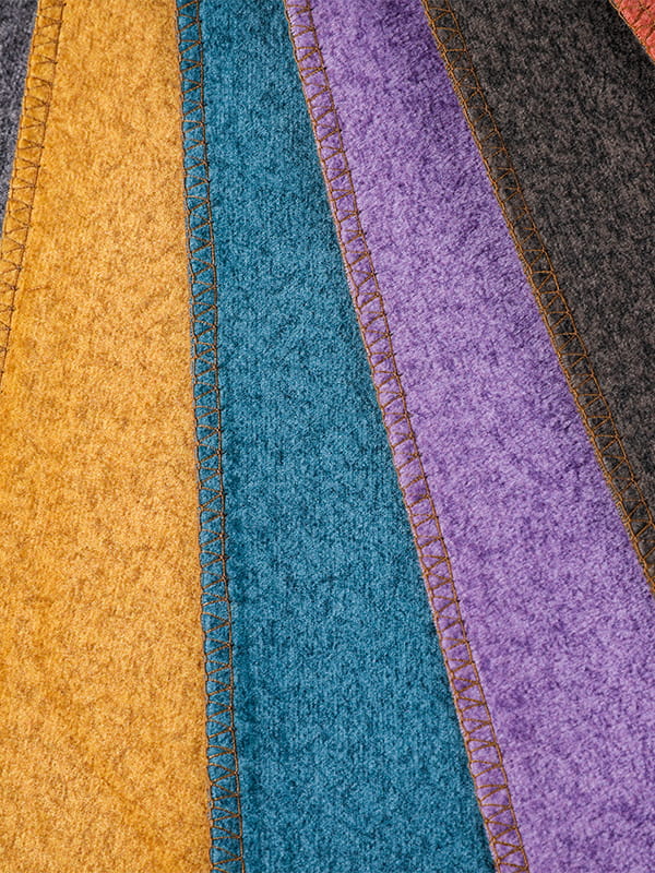 Tkanina s pohovkou Doramus