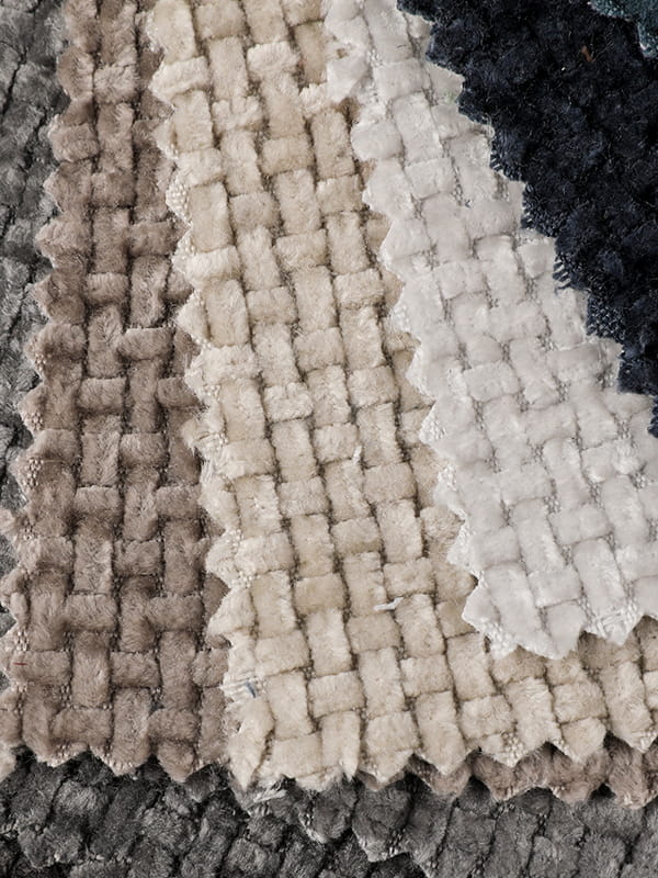 Fabricka značek a Spencer Pohovka