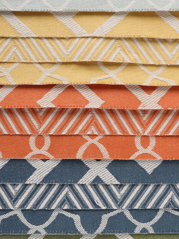 Barevná tkaná jacquardová látka